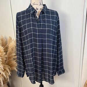 Banana Repulblic Navy Checkered Button-Down Shirt Women's size Large